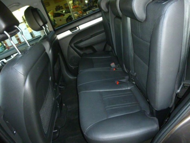 left hand drive KIA SORENTO (01/09/2012) -  