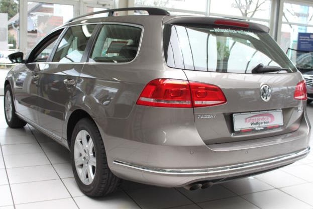 VOLKSWAGEN PASSAT (01/11/2011) - 