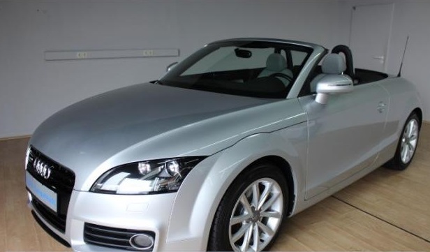 AUDI TT (01/06/2011) - 