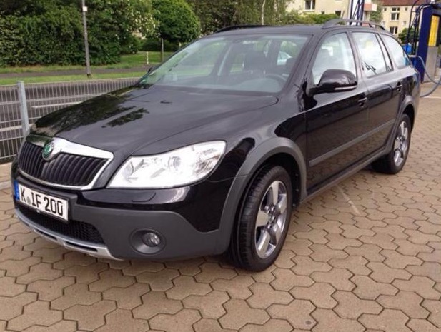 lhd SKODA OCTAVIA (01/03/2011) - 