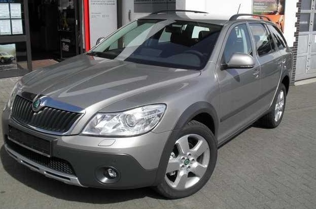 lhd SKODA OCTAVIA (01/03/2011) - 