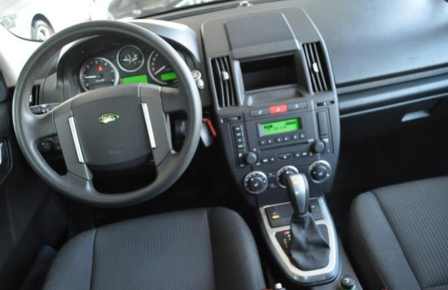 Left hand drive car LANDROVER FREELANDER (01/11/2010) - 