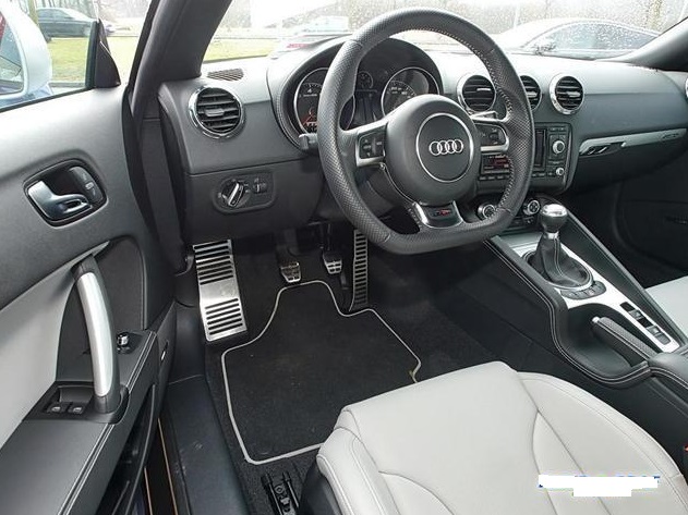 Left hand drive car AUDI TT (01/03/2013) - 