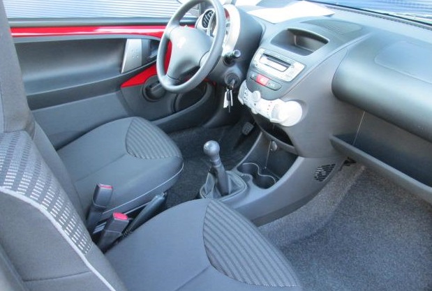 PEUGEOT 107 (01/02/2014) - 