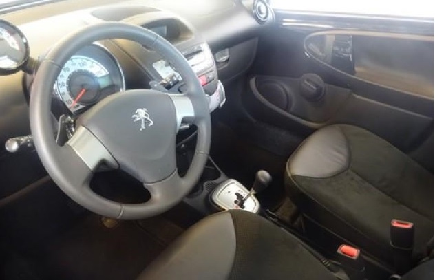 Left hand drive car PEUGEOT 107 (01/02/2014) - 