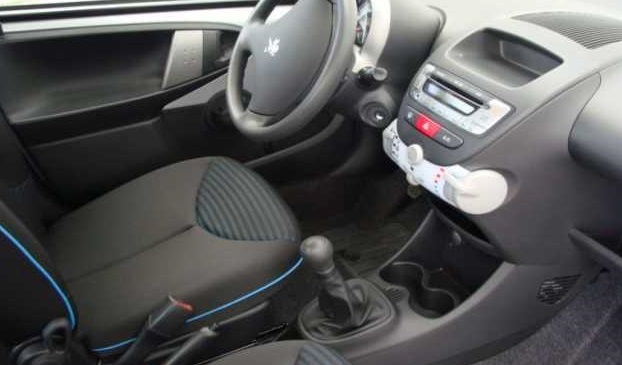 Left hand drive car PEUGEOT 107 (01/03/2015) - 