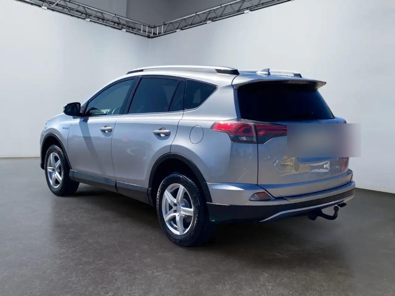 Left Hand Drive TOYOTA RAV4 gallery photo